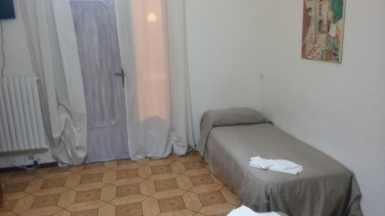 Bed & Breakfast Santa Fara 巴里 外观 照片
